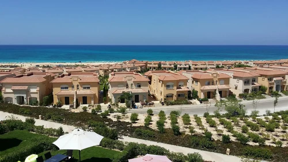 Marseilia Beach 4 1